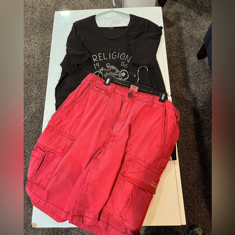 True Religion outfits pants size 40 shirt xxl